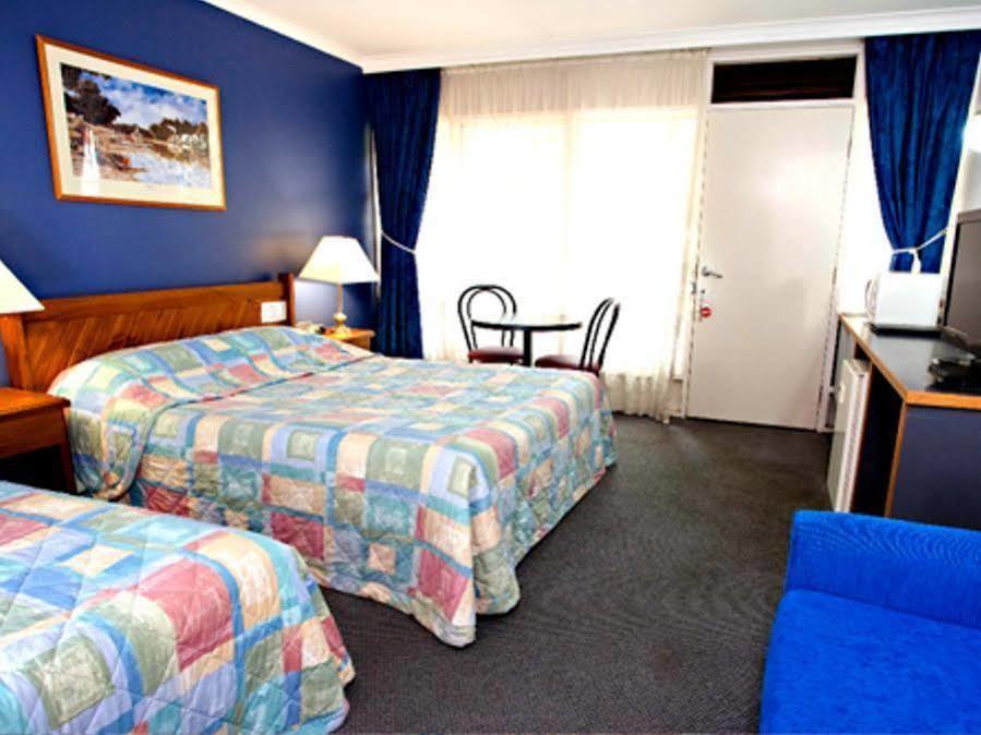 The River Boat Hotel - Echuca Kültér fotó